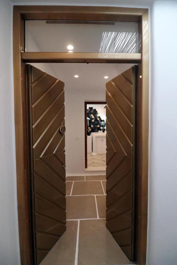 Narcissus Luxury Suites Naxos City エクステリア 写真