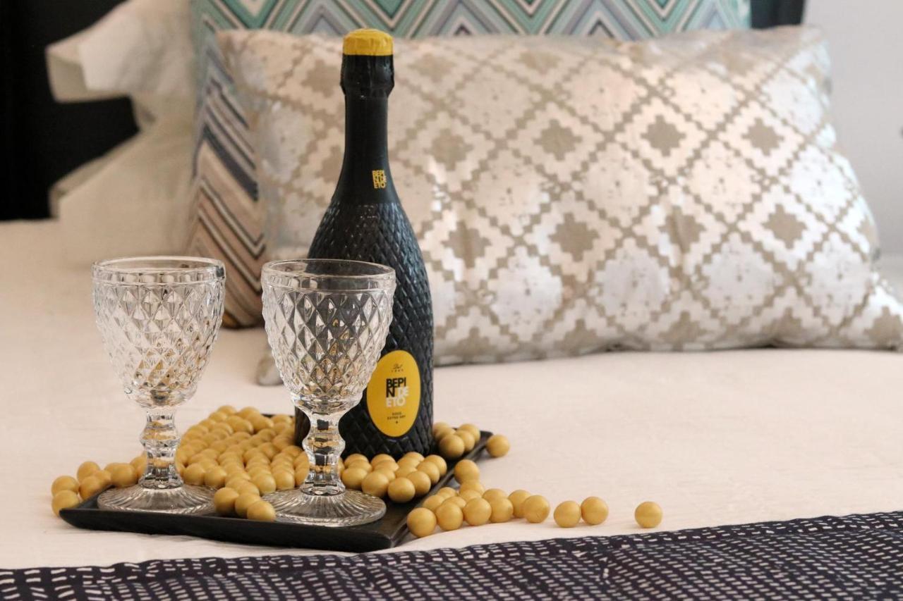 Narcissus Luxury Suites Naxos City エクステリア 写真